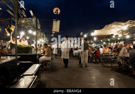 La Djemaa el Fna a Marrakech, Marocco Foto Stock