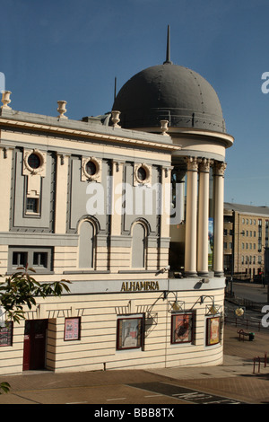 Teatro Alhambra Bradford costruito nel 1914 e ristrutturato nel 1986 è splendore di Edwardian music hall era. Foto Stock