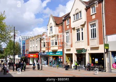 High Street, Sutton, London Borough of Sutton, Greater London, England, Regno Unito Foto Stock