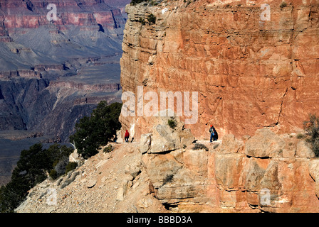 Gli escursionisti sulla South Kaibab Trail Parco Nazionale del Grand Canyon Arizona USA Foto Stock