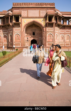 Jahangiri Mahal, al Forte di Agra, noto anche come Red Fort, Agra, Uttar Pradesh, India Foto Stock