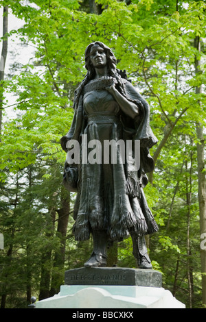 Maria Jemison statua, Letchworth State Park, New York. La donna bianca del Genesee chi è stato catturato e poi adottato da Seneca indiani Foto Stock