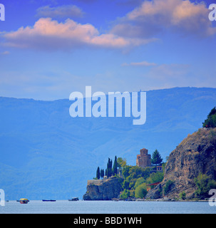 Il cristianesimo ortodosso chiesa San Giovanni a Caneo, costruito sul lago di Ohrid Cliff nel XIII secolo, Ohrid Foto Stock