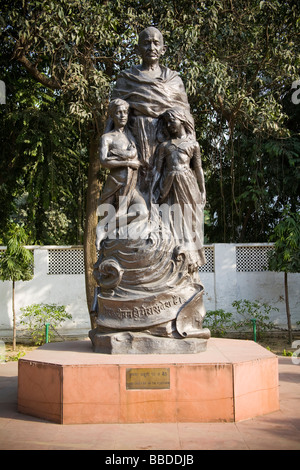 Statua del Mahatma Gandhi, presso il Gandhi Smriti, 5 Tees Gennaio Marg, New Delhi, Delhi, India Foto Stock