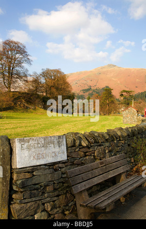 Vecchio Easedale e segno di Keswick Grasmere Cumbria Inghilterra England Foto Stock