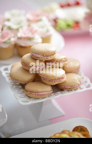 Parte a Buffet, Meringue Cookies, tortine Foto Stock