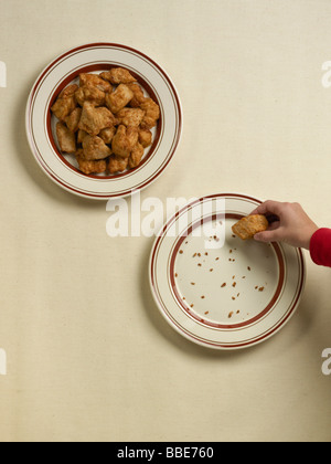 Piatto di portata di Fried Chicken Nuggets. Foto Stock