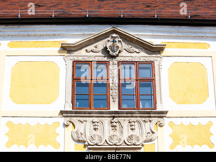 Dettagli architettonici, facciata dettaglio di un viticoltore in casa la formazione di ruggine sul lago di Neusiedl nel Burgenland, Austria, Europa Foto Stock