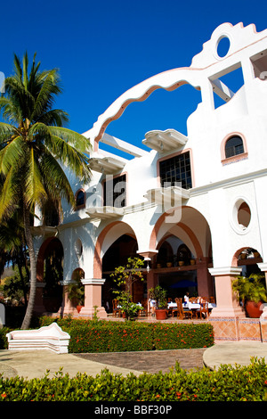 Santa Cruz, Huatulco, Stato di Oaxaca, Messico; Ingresso dell' Hotel Canadian Foto Stock