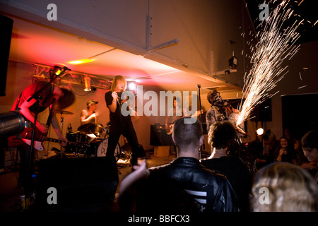 Una rock band di eseguire a Wynberg Sports Club Città del Capo Sud Africa Foto Stock