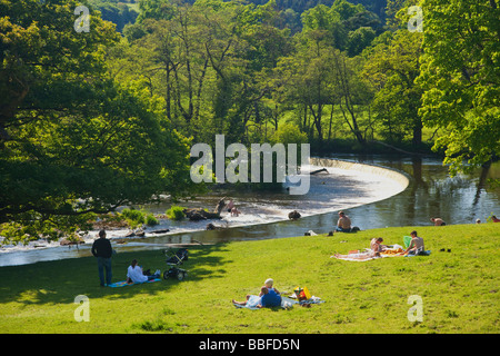 Cascate Horseshoe Weir a Llantysilio costruito da Thomas Telford in 1808 fiume Dee nelle vicinanze del Llangollen Powys Galles Cymru Regno Unito Regno Unito Foto Stock