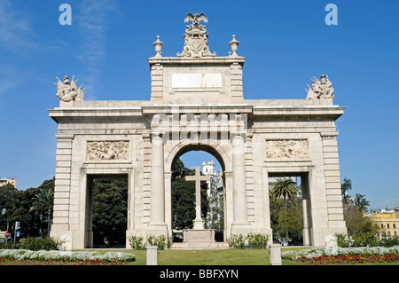Arco trionfale, city gate, Plaza Porta de la Mar, Valencia, Spagna, Europa Foto Stock