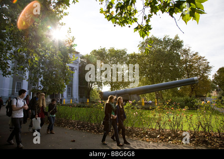 Imperial War Museum di attrezzature militari e la storia del conflitto, Southwark, Londra Sud, Regno Unito Foto Stock