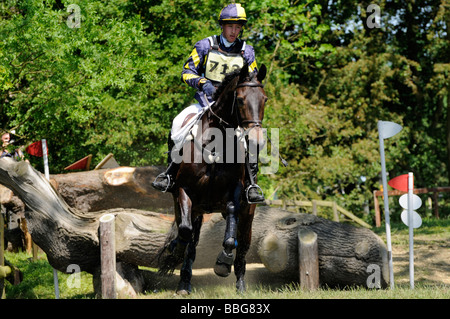 Cross country la fase alla Brigstock International Horse Trials , Northamptonshire, Inghilterra, Regno Unito 2009. Foto Stock