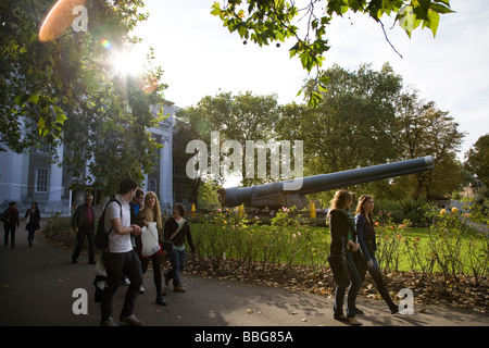 Imperial War Museum di attrezzature militari e la storia del conflitto, Southwark, Londra Sud, Regno Unito Foto Stock