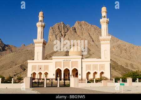 Moschea in Yanqul, Hajar al Gharbi montagne, Al Dhahirah regione, il sultanato di Oman, Arabia, Medio Oriente Foto Stock