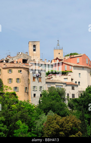 Panoramica del famoso villaggio di Biot, un piccolo villaggio vicino a Antibes, in Provenza (Francia meridionale) Foto Stock