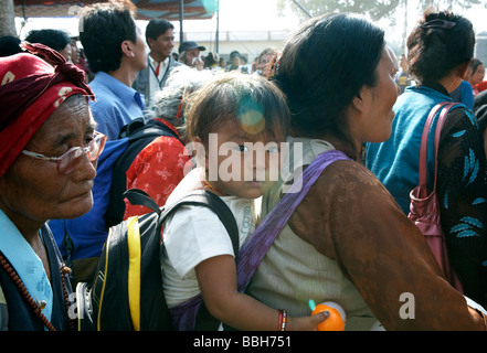 Del popolo tibetano presso i festeggiamenti di Capodanno Bylakuppe Karnataka India Foto Stock