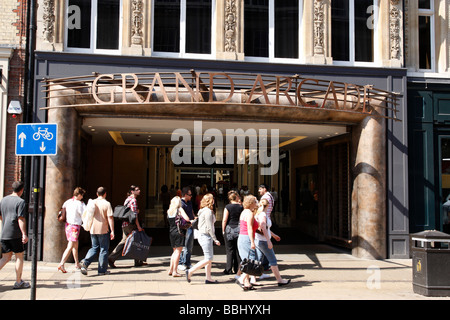 Ingresso al grand arcade su st Andrews street un grande centro commerciale che ha aperto nel marzo 2008 Cambridge Regno Unito Foto Stock