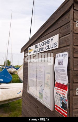 Il Blakeney Sailing Club al punto Blakeney in Blakeney North Norfolk Regno Unito Foto Stock