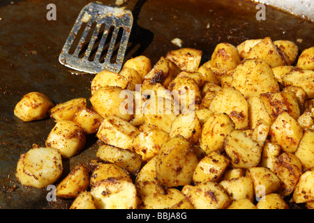 Patate in padella Foto Stock