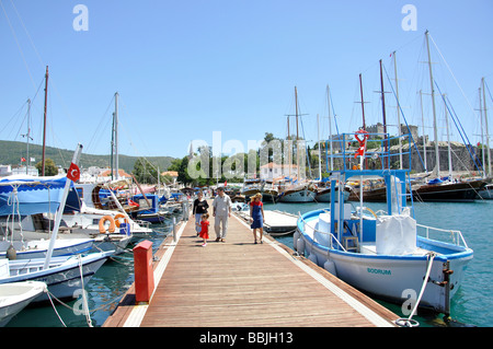 La scena del Porto Bodrum, penisola di Bodrum, Provincia di Mugla, Turchia Foto Stock