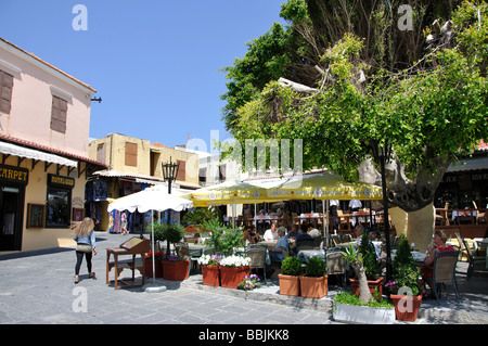 Sokratous Street, Città Vecchia, la città di Rodi, rodi, Dodecanneso, Grecia Foto Stock