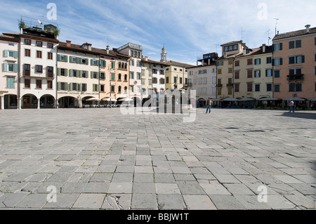 Vista su Piazza Matteotti a Udine Foto Stock