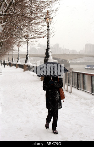 Nevicare sulla London South Bank Foto Stock