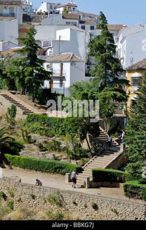 Gradini ripidi e percorso in Ronda Andalusia Spagna Foto Stock