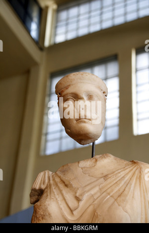 Statua presso la Centrale Montemartini power station Museo di Roma Foto Stock