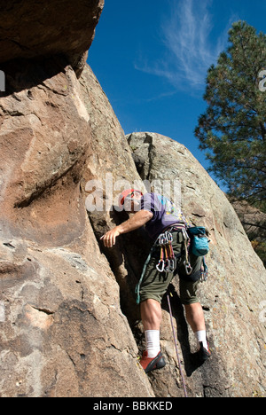 Mike Vining portando I CN Giardino di Roccia Colorado USA Foto Stock