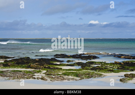 Dh Linklet Bay North Ronaldsay ORKNEY onda Surf a terra rocciosa spiaggia sabbiosa coste seacoast Foto Stock