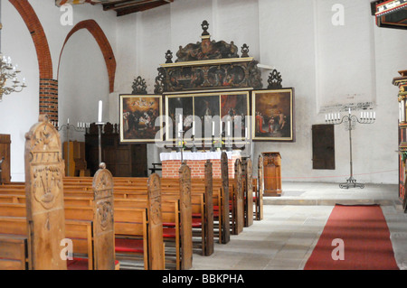 Vista interna dell'altare della chiesa di Santo Spirito a Wismar, Wismar, Meclemburgo-Pomerania Occidentale, Germania, Europa Foto Stock