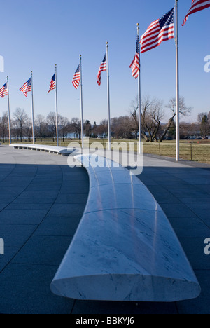 Bandierine americane a Washington Monument, Washington DC Foto Stock