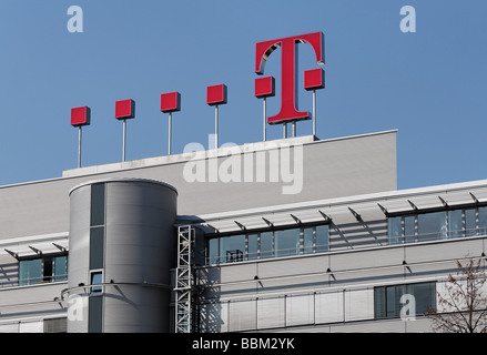 Deutsche Telekom-logo sulla costruzione della sede aziendale, Bonn, Renania settentrionale-Vestfalia, Germania, Europa Foto Stock