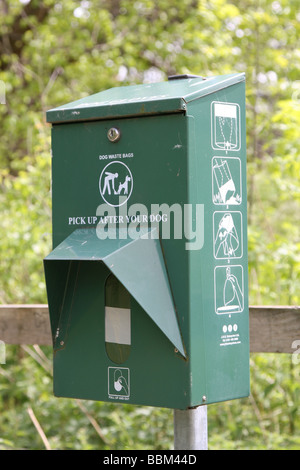 Chesterfield Canal tra Shireoaks e Worksop Nottinghamshire Inghilterra GB UK 2009 Foto Stock