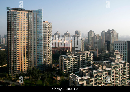 Cina, Pechino. Gated zona residenziale a Pechino visto dal ventesimo piano. Foto Stock