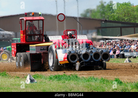 Maggio 17, 2009 Seifertshofen '2a correre per il campionato tedesco', Kiepenkerl, 6000 HP, classe libera, trattore tirando Foto Stock