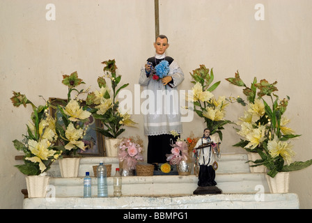 Statua di altare a Mision San Luis Gonzaga Desierto Central Baja California Sur Messico Foto Stock