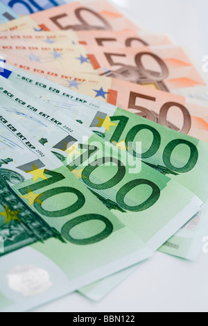 Le banconote in euro ventaglio, close up Foto Stock