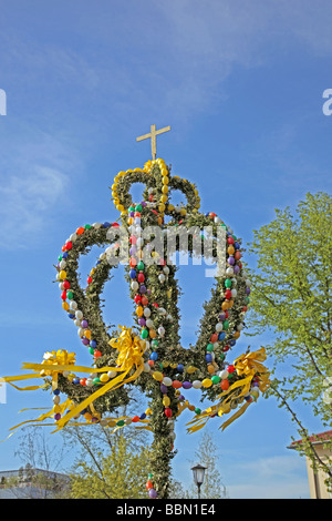 Uovo di Pasqua corona in Baviera Germania Europa Foto Stock