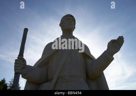 Statua di San Patrizio a Lough Derg luogo di pellegrinaggio County Donegal Repubblica di Irlanda Foto Stock