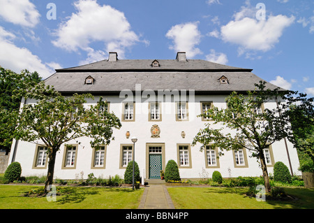 Edificio laterale, originariamente la sede principale dei cavalieri tedeschi, Deutschorden, Ordine Teutonico, castello, Sichtigvor, Warstein, Moehne Foto Stock