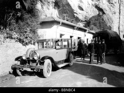 Confine, confine franco-italiano, stazione delle dogane francesi a Menton, circa 1930, Foto Stock