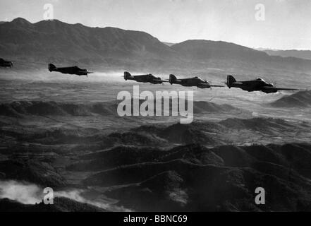 Eventi, Seconda guerra mondiale / seconda guerra mondiale, guerra aerea, aerei, bombardieri italiani Savoia Marchetti SM 79 'sparviero' prossimi obiettivi in Grecia, fine 1940 / inizio 1941, Foto Stock