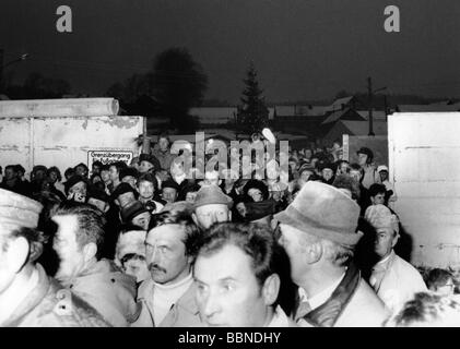 Geografia / viaggio, Germania, Confine interno tedesco, apertura, Moedlareuth, 7.12.1989, Foto Stock