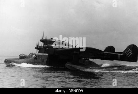 Eventi, Seconda guerra mondiale / seconda guerra mondiale, guerra aerea, aereo, barca volante tedesca Blohm & Voss BV 138 a Constanta, Romania, 12.5.1944, Germania, 20th secolo, aereo di ricognizione marittima, osservazione, storico, storico, aereo, aerei, Wehrmacht, Luftwaffe, Terzo Reich, recce, a lungo raggio, barche, BV138, BV-138, a partire, 1940s, Foto Stock