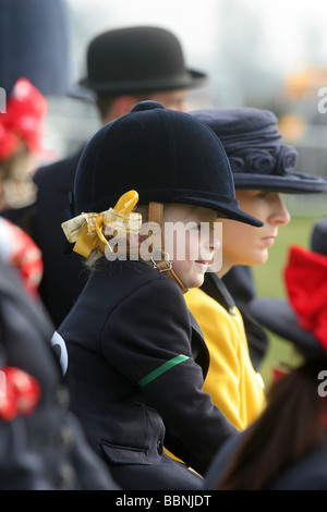 Pony giudicare al Royal Windsor horse show Foto Stock