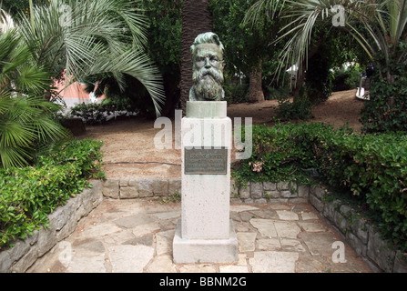Geografia / viaggi, Italia, Liguria, Bordighera, monumenti, Ludovico Winter monumento, busto, Additional-Rights-Clearance-Info-Not-Available Foto Stock